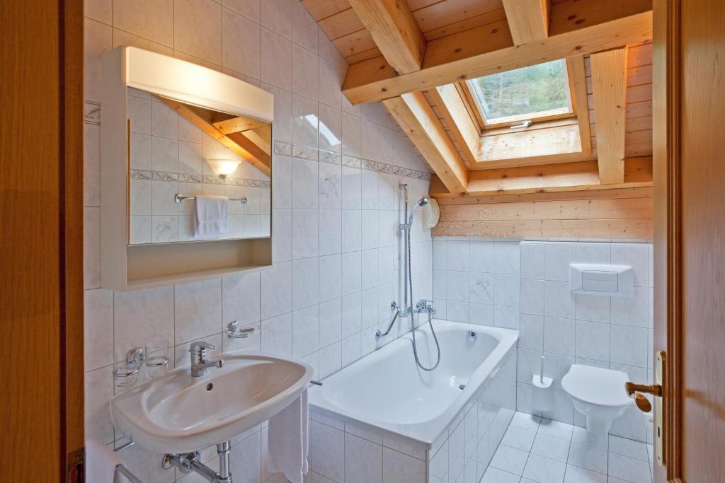 Les Naturelles Leukerbad Zimmer foto